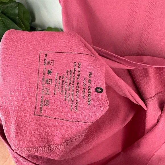 Figs Salta Blush Pink Seamless Long Sleeve Under scrub Top size XS - Picture 5 of 5